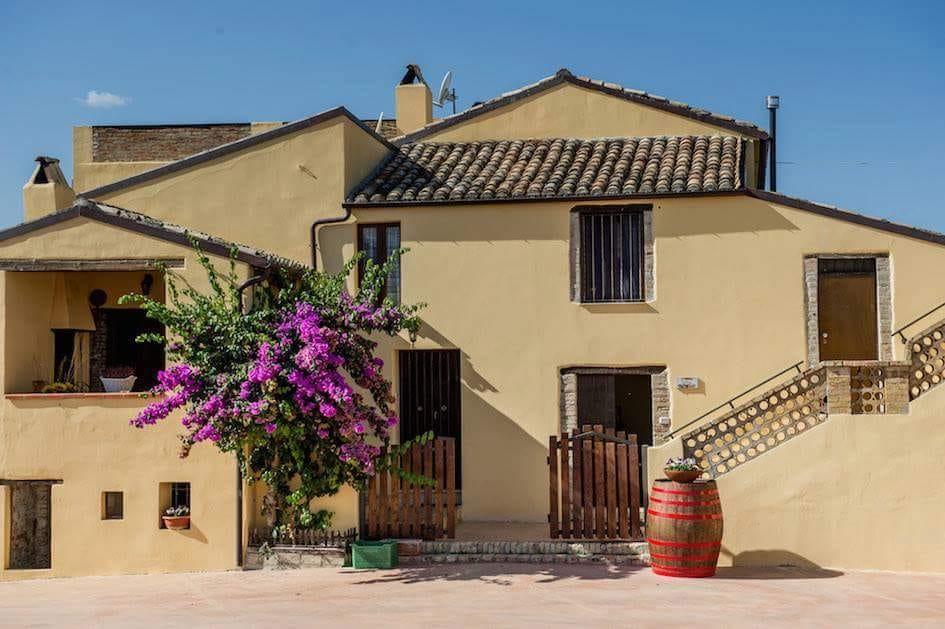 Masseria Del Vino Loreto Aprutino Exteriör bild