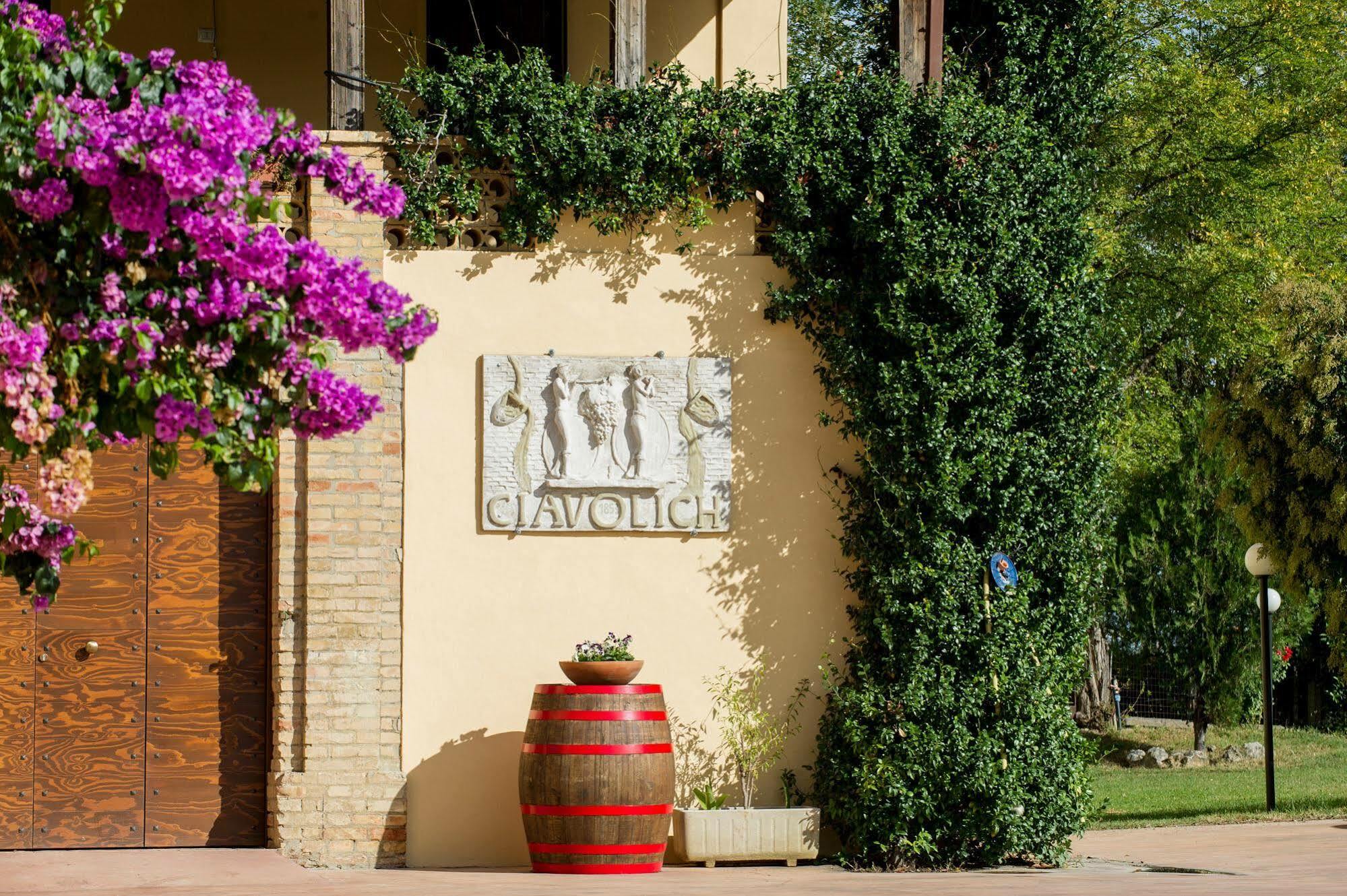 Masseria Del Vino Loreto Aprutino Exteriör bild
